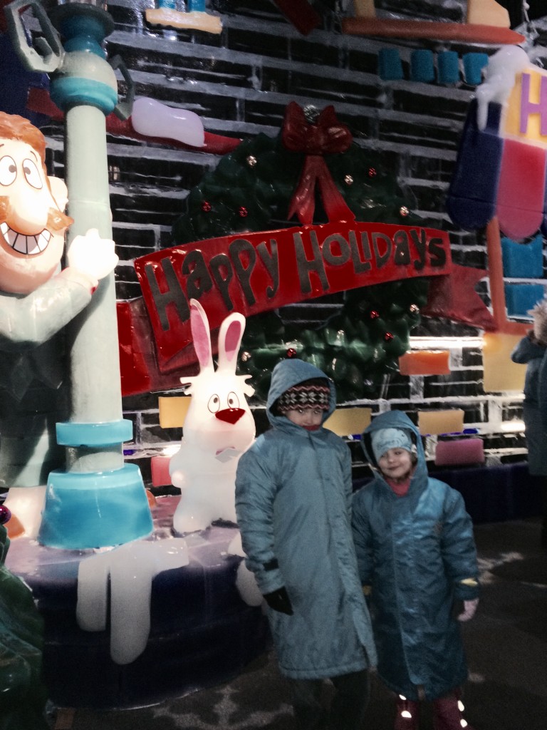 ICE_Frosty_Snowman_Gaylord_National